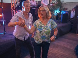 522526884_1294607502671378_3060726671363238834_n_1294605142671614